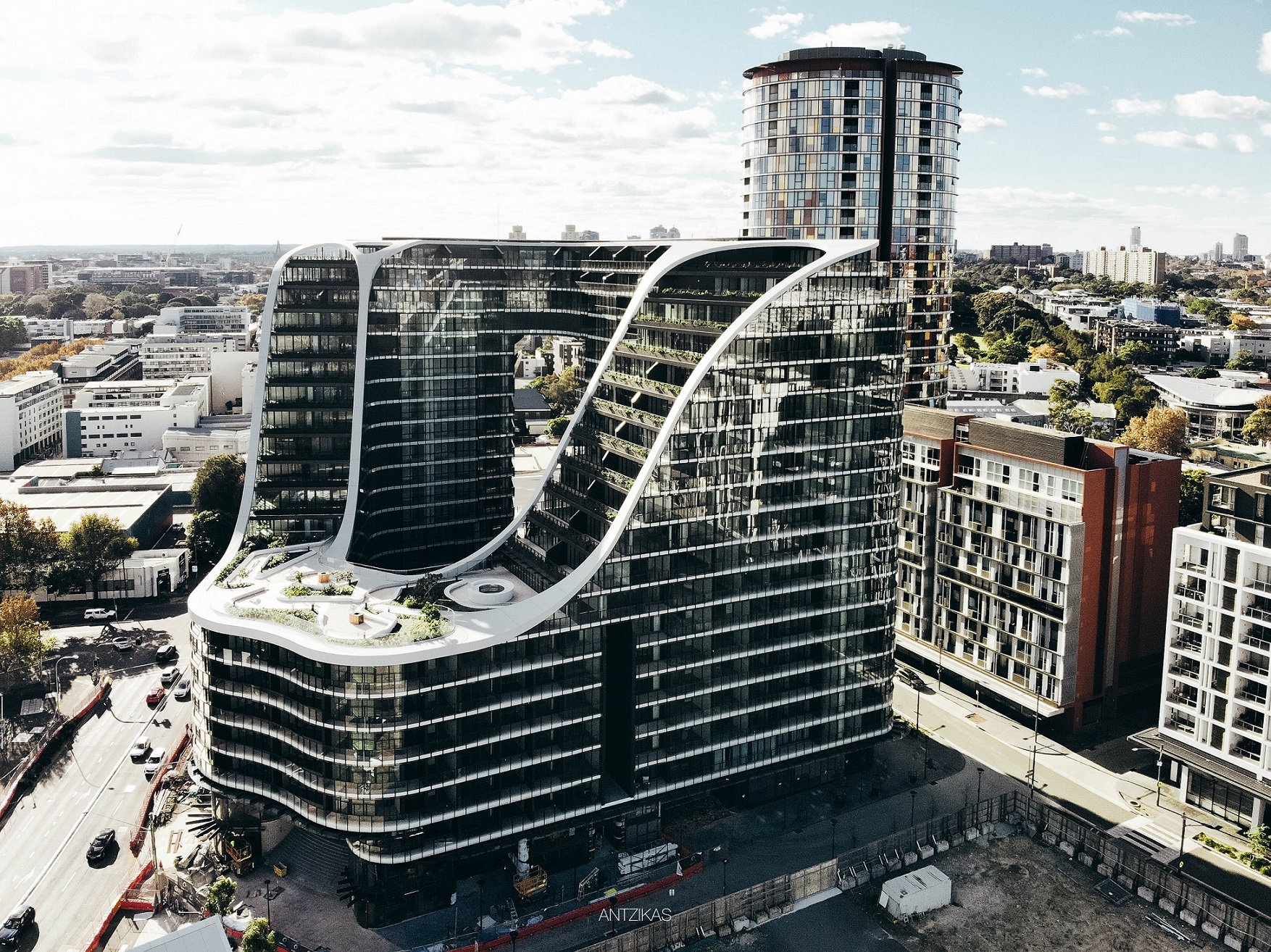 Babak Baru Konflik Crown Group: Iwan Sunito Tawarkan Rp1 Triliun kepada Paul Sathio